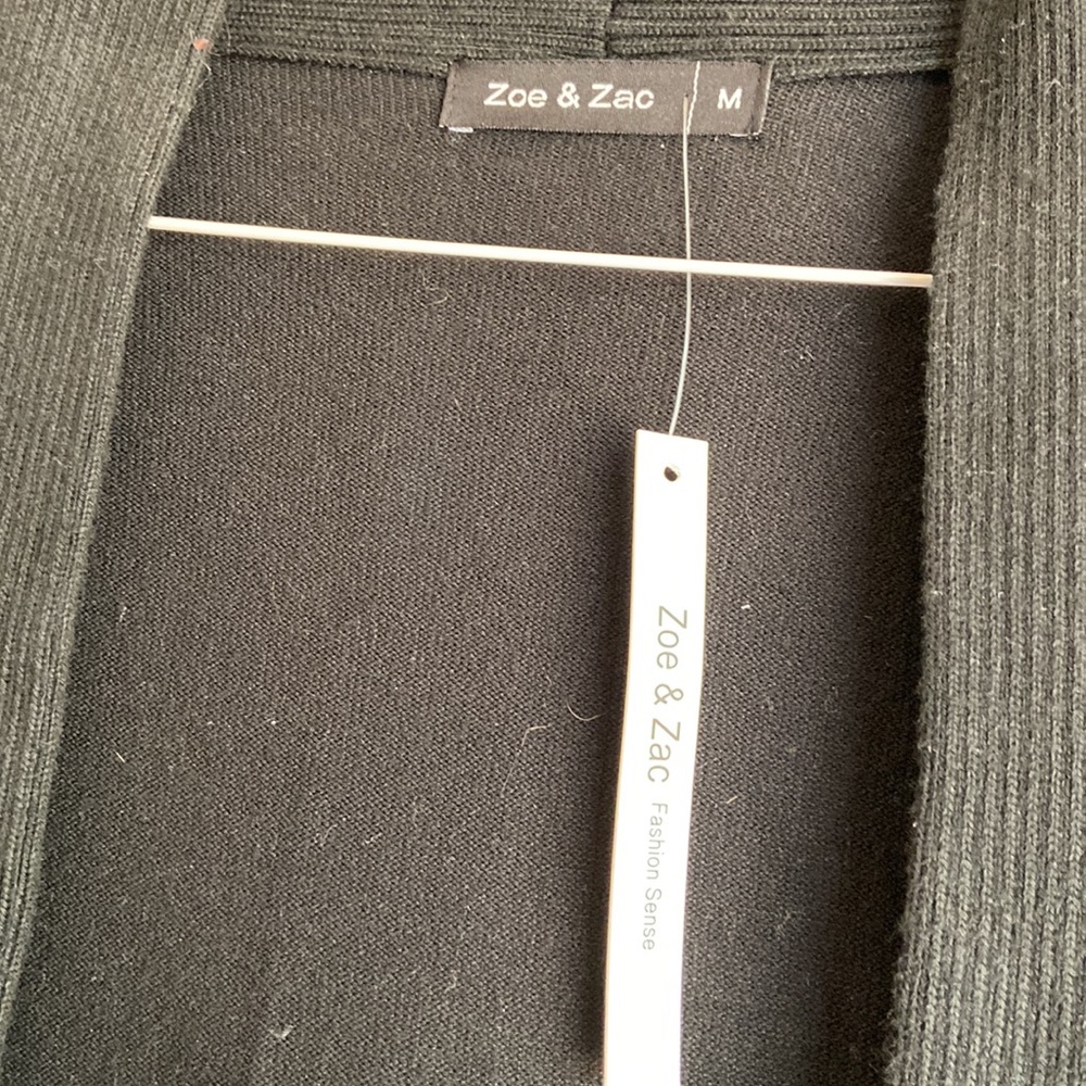 Black pullover - Picture 2 of 2